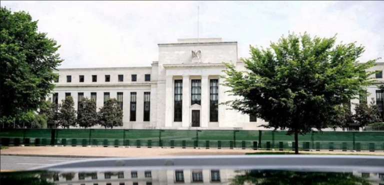 Fed ทิศทางดอกเบี้ยยังไม่ชัดเจน ท่ามกลางการเปลี่ยนประธานเฟดใหม่